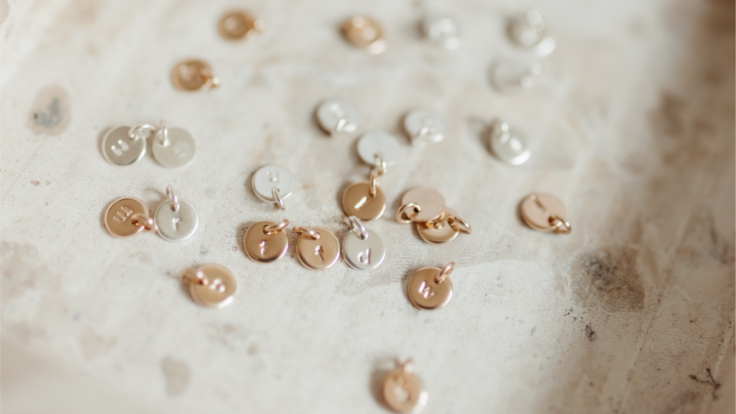 Video: How To Attach An Add On Pendant Or Fix A Broken Jump Ring