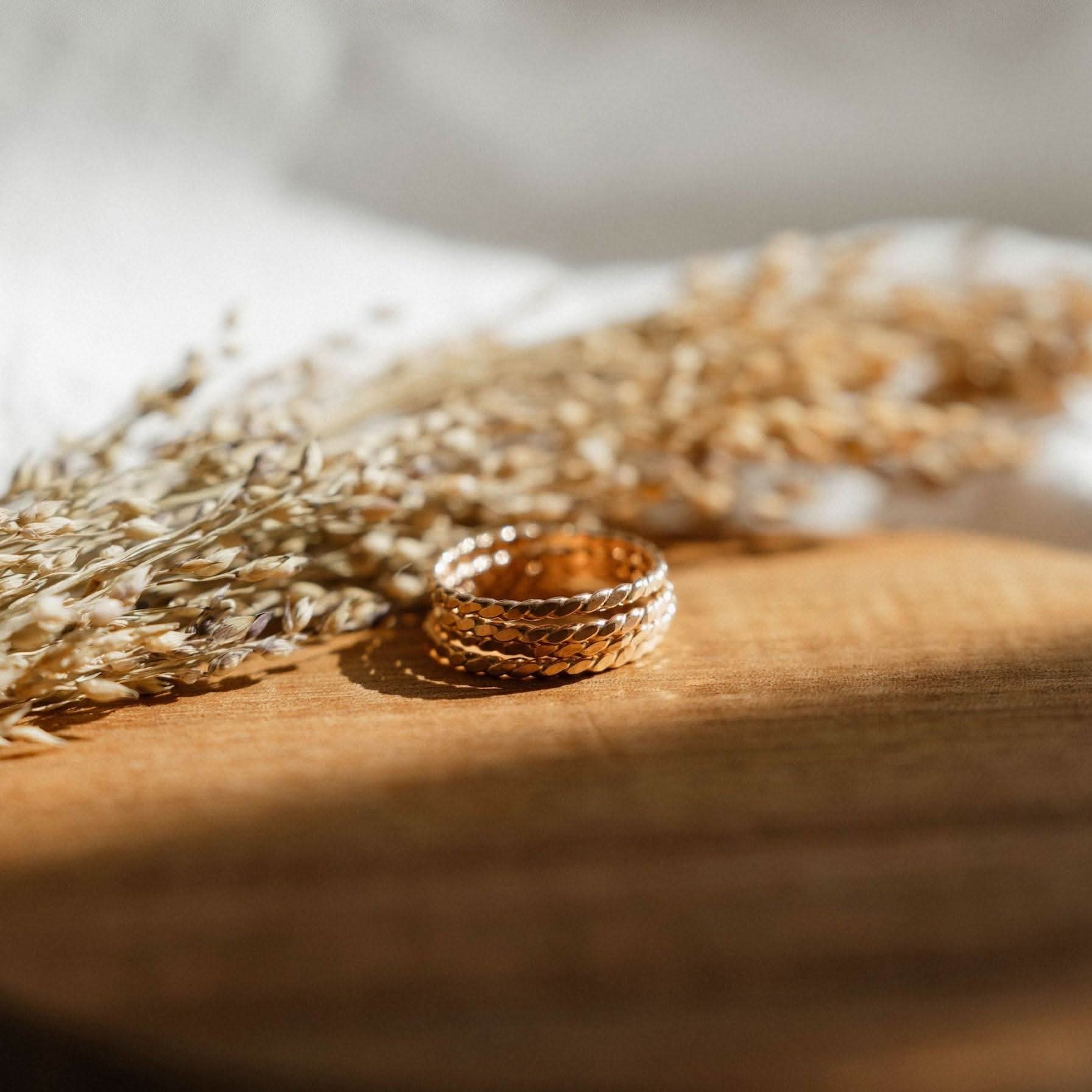 Baguette Twisted Stacking Ring - Barberry & Lace