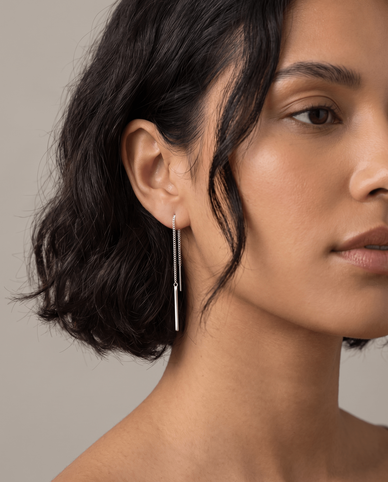 Bar Threaded Earrings - Barberry & Lace