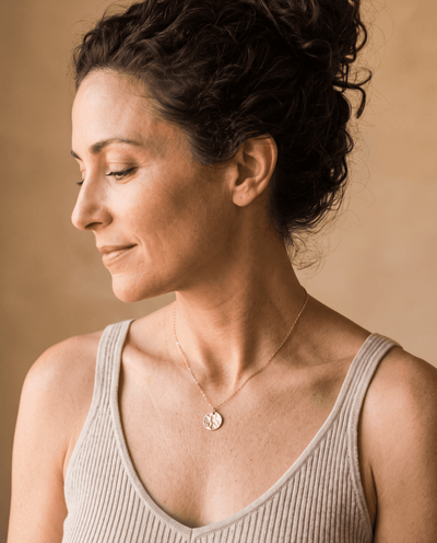 Hammered Disc Necklace - Barberry & Lace