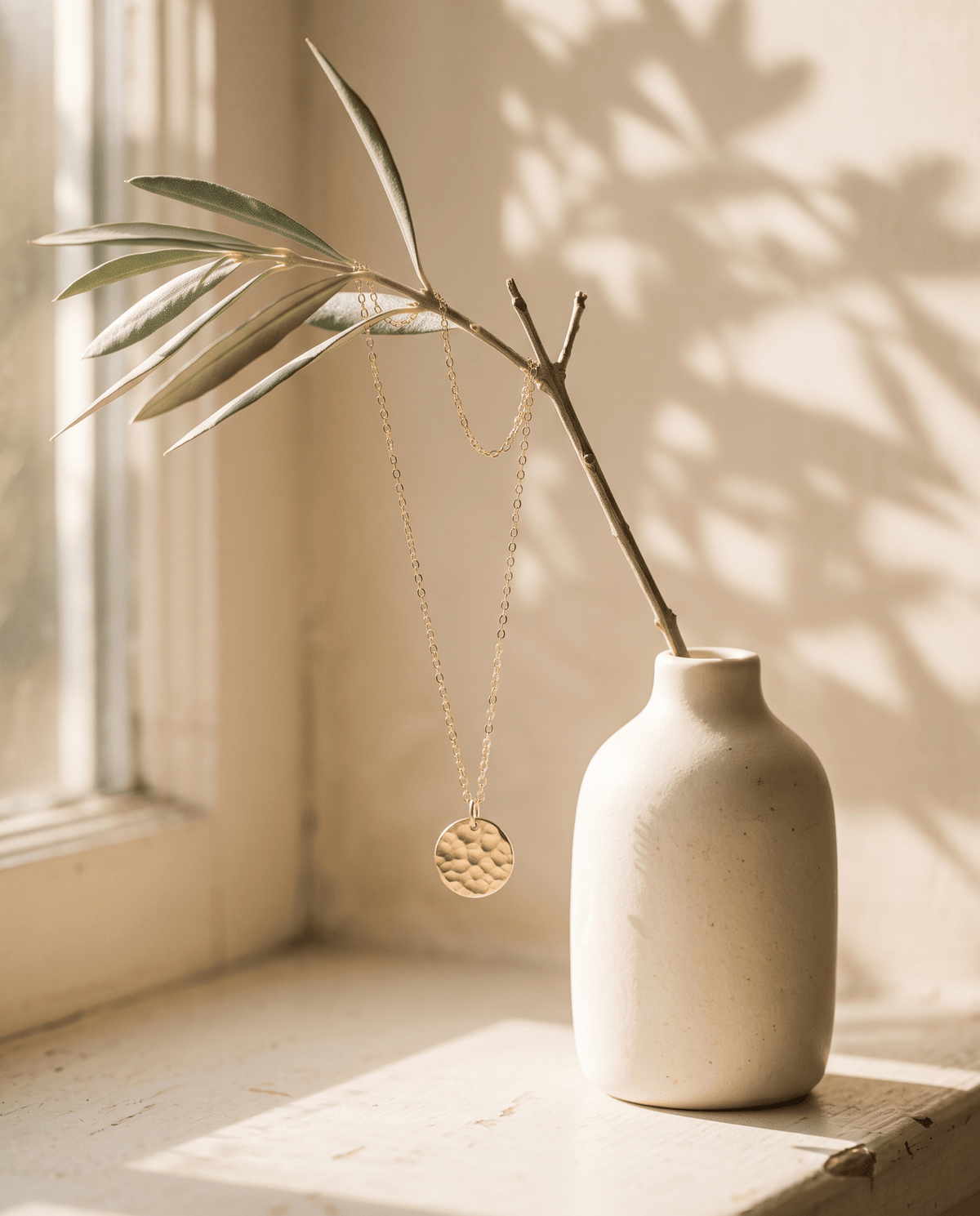 Hammered Disc Necklace - Barberry & Lace