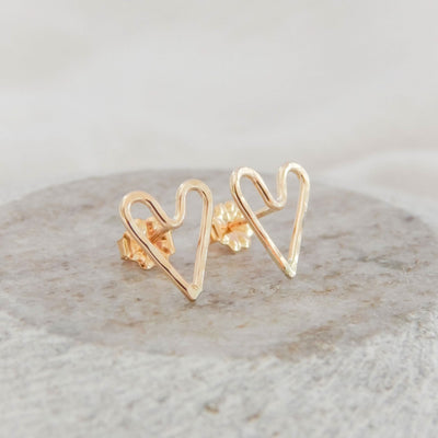 Hammered Heart Stud Earrings - Barberry & Lace